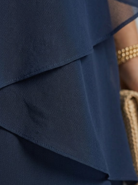 Pak met gedrapeerde palazzo broek